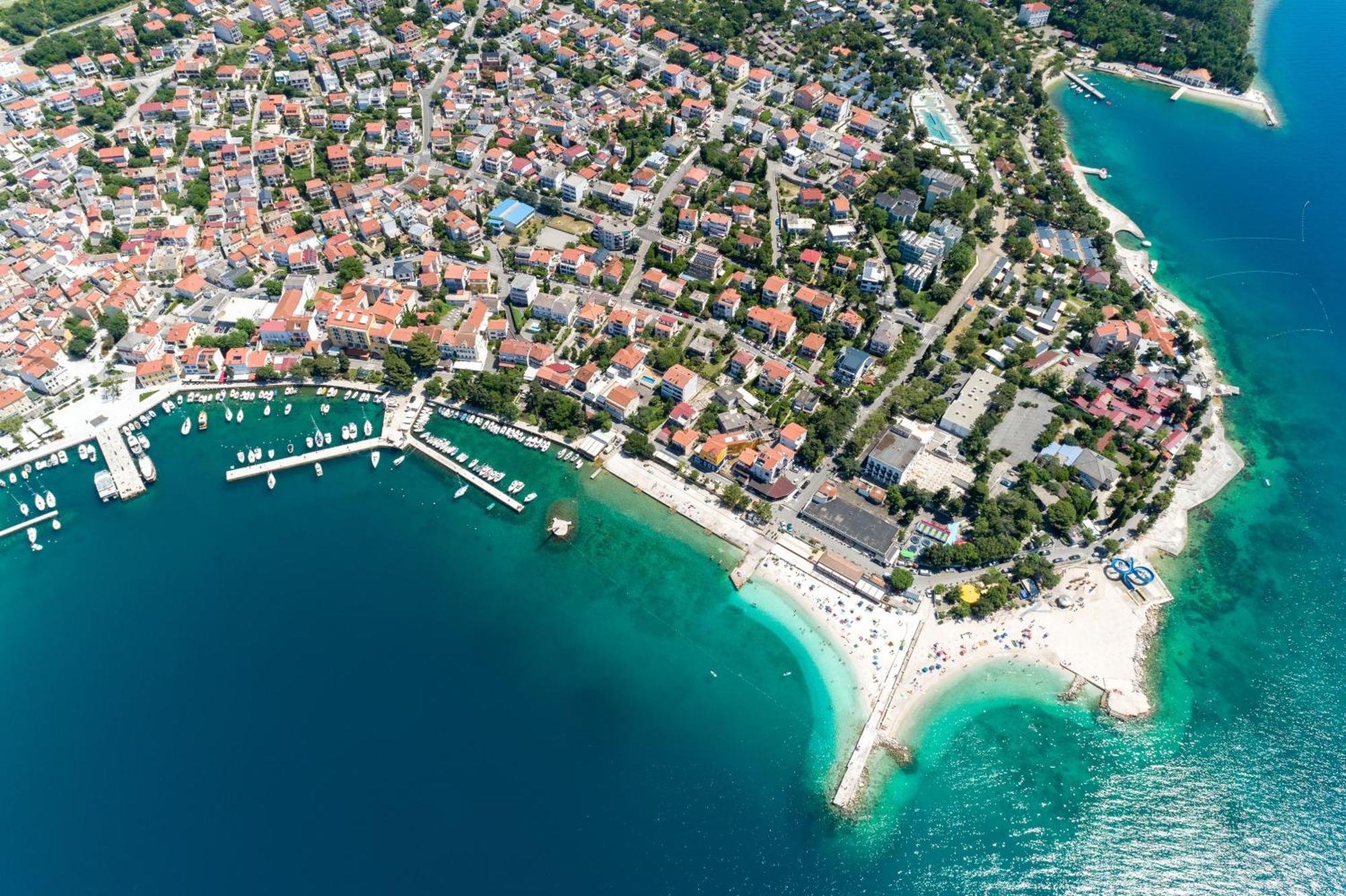 Apartments By The Sea Selce, Crikvenica - 15063 Екстер'єр фото